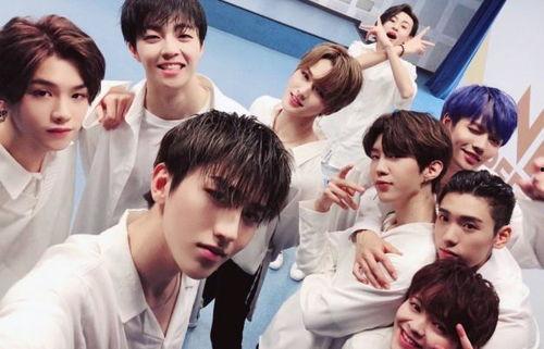 娱乐吃瓜君黄明昊范丞丞